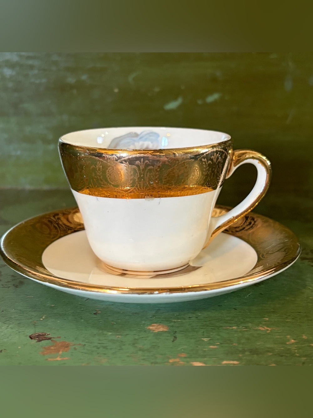 Vintage- CAPSCO George & Martha Washington Souvenir Teacup & Saucer 22k Gold